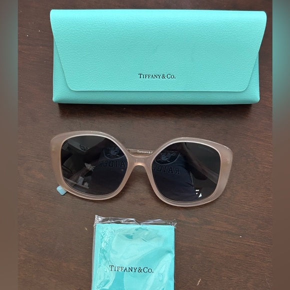 Tiffany & Co. Accessories - Brand New Tiffany Sunglasses